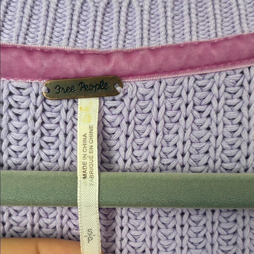 Free People Lilac V-Neck Sweater - Picture 3 of 4
